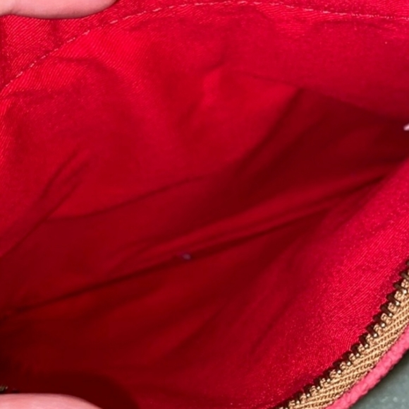 Dooney & Bourke X MLB  St Louis Cardinal Baseball Triple Zip Crossbody File Bag - Picture 4 of 5